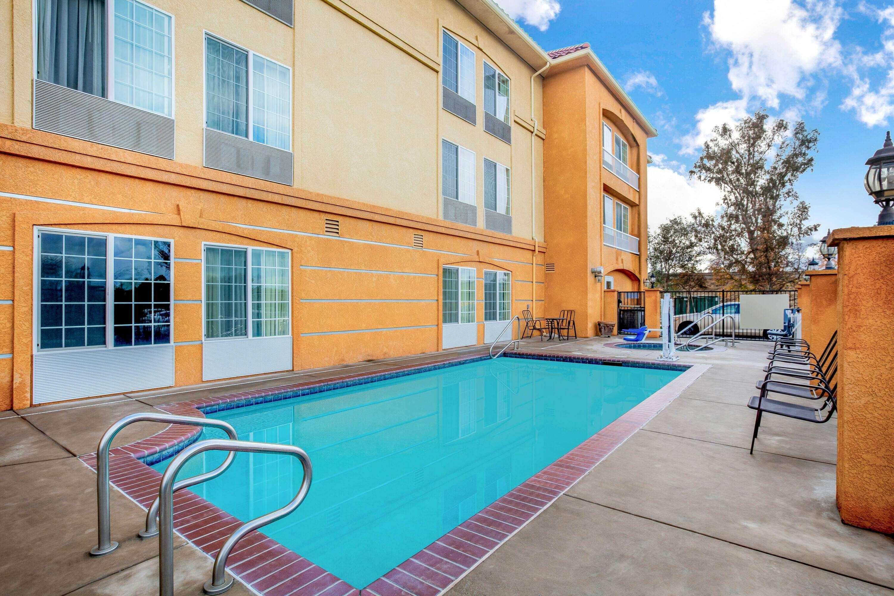 La Quinta By Wyndham Fowler Hotel Kültér fotó