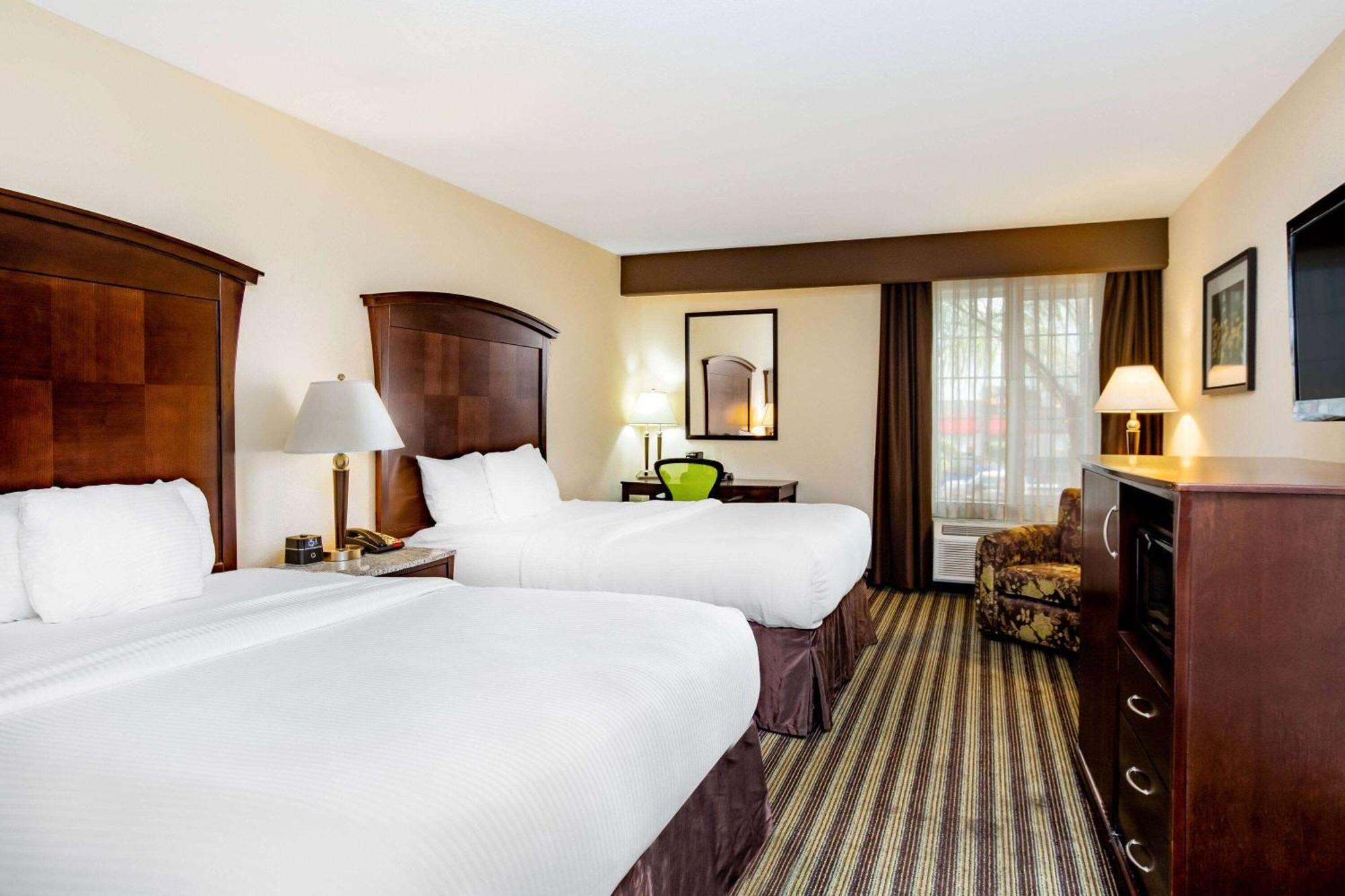 La Quinta By Wyndham Fowler Hotel Kültér fotó